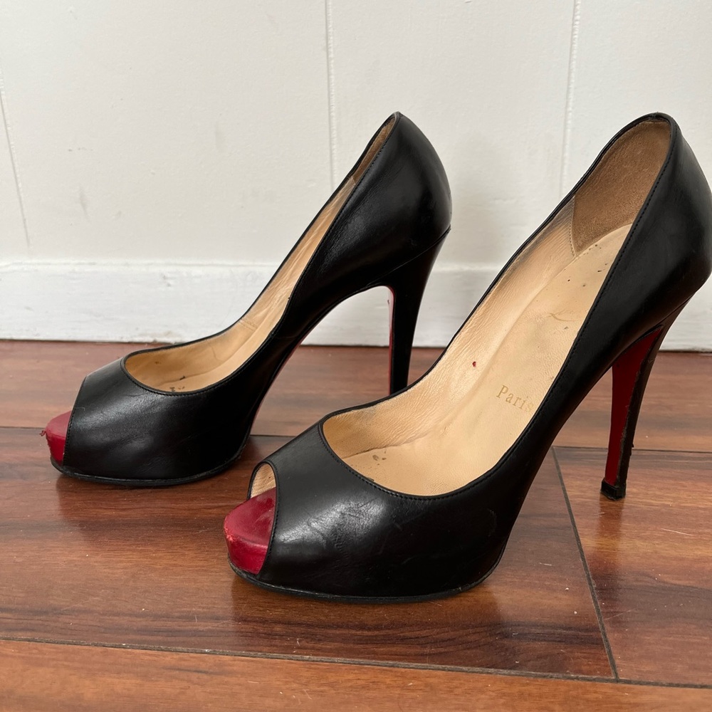 Christian Louboutin black leather heels open toe